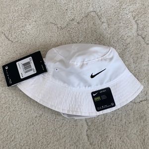 NWT Nike infant boys bucket hat